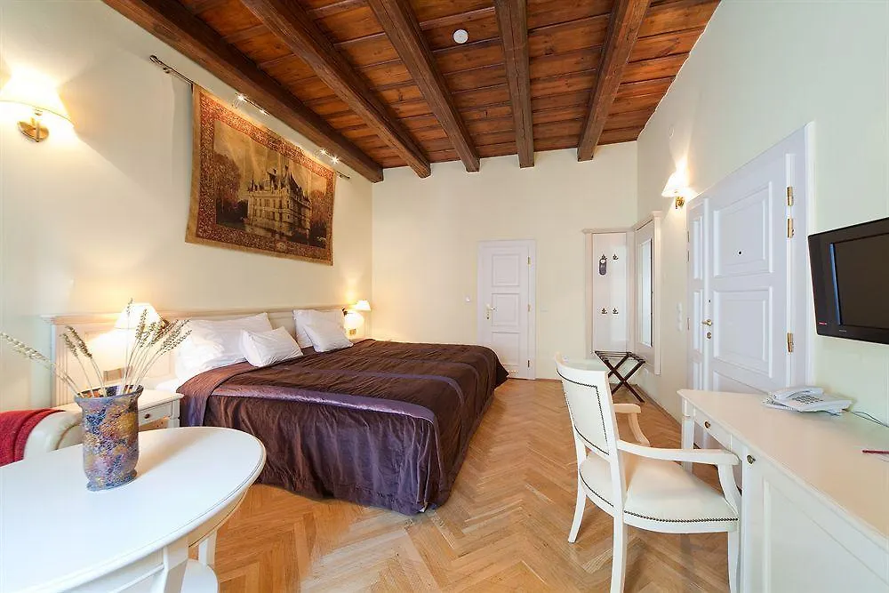 Tyn Yard Residence Praag 4*,